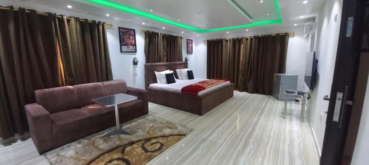 Nap Apartment Hotel Dansoman Exterior foto